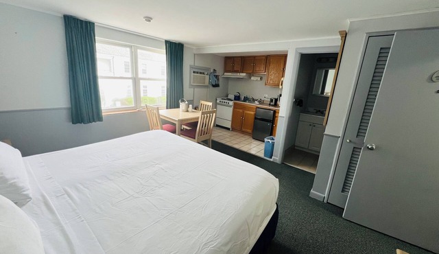 Harbor Landing Resort