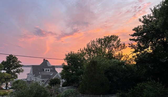 Harbor Lights: Charming 5-Bedroom Seaside Cottage in East Gloucester