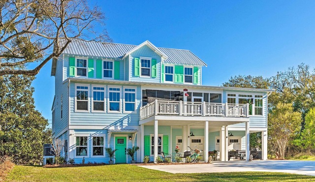 Harbor Oaks Haven: Walk to Front Beach & Downtown!