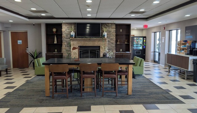 Harbor Pointe Inn PHL Airport