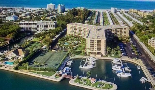 Harbor Towers Yacht and Racquet Club on Siesta Key