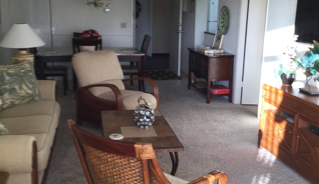 Harbor Towers Yacht & Club