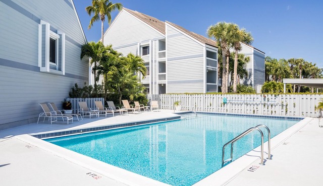Harbor view, sunsets and a short walk to private beach access, we have it all!