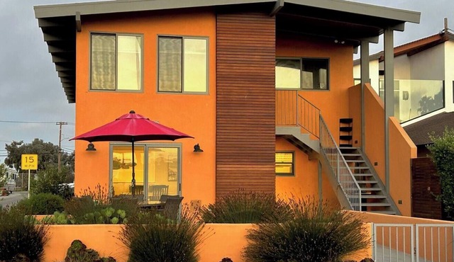 Harbor View Townhouse! Across from Kiddie Beach! Upper Unit + Dogs Welcome