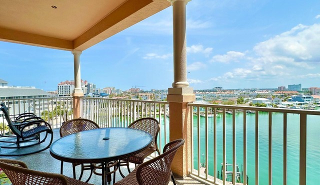 Harborview Grande 701 Stunning Bay Views