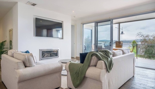 Harbour Haven Generous Group Stay Near Martha Cove