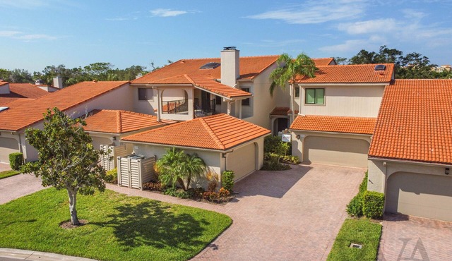 Harbour Hideout: Condo on Longboat Key by RVA