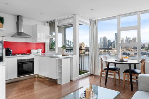 Harbour Horizons - Chic Studio Above Sydney's Icons