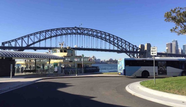 Harbourside 45 spacious affordable studio in Harbourfront location