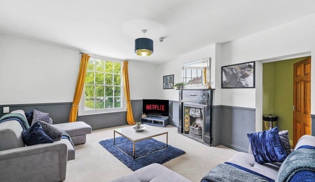 Harbourside Heaven in Bristol - Sleeps 8