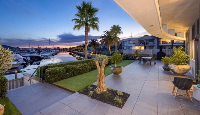 Harbourside Sunset Terrace | Marina Views & Living