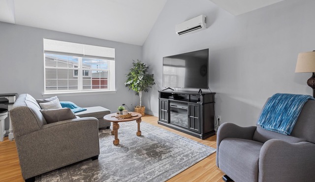 Harbourview Loft B Two Bedroom Loft Apartment Located in Downtown Summerside