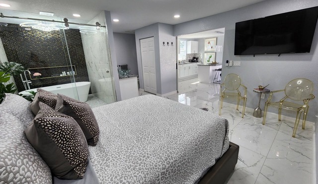 Hard Rock Casino Mimi's Ste. K4