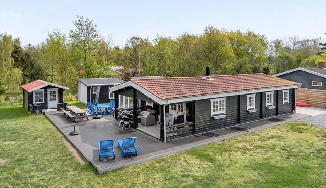 "Hardina" - 300m from the sea by Interhome