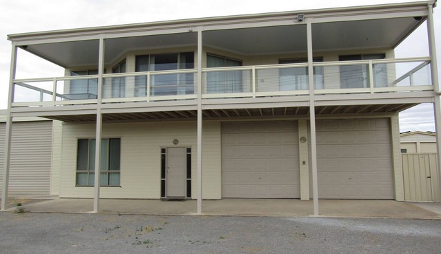 Hardwicke Espy close to beach