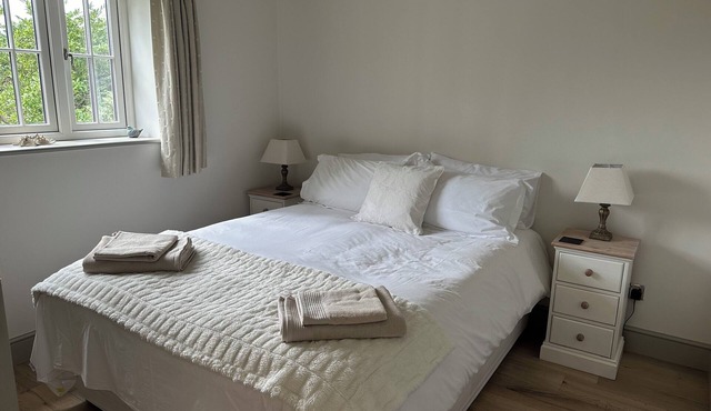 Hardy’s View, beautiful property set in a walled garden with 3 acres of land