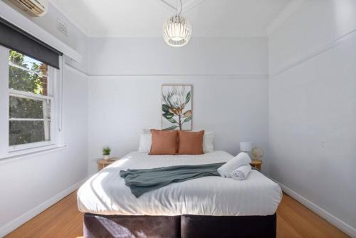 Hargreaves St - Group Holiday 8BR - Bendigo CBD