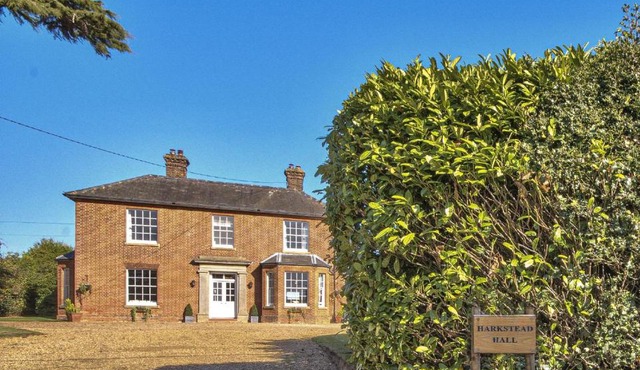 Harkstead Hall By Group Retreats