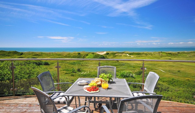 Harlech beachside holiday home near Royal St.