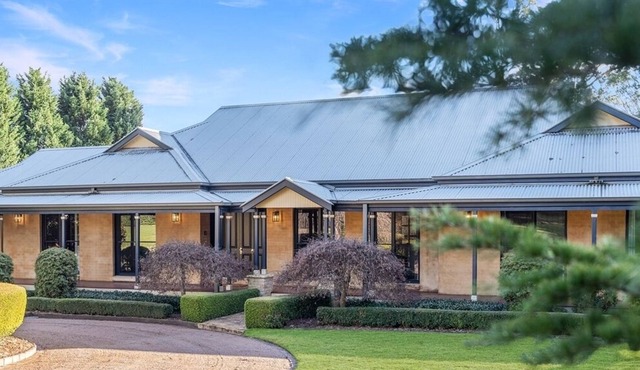 Harley Grove Magical Escape