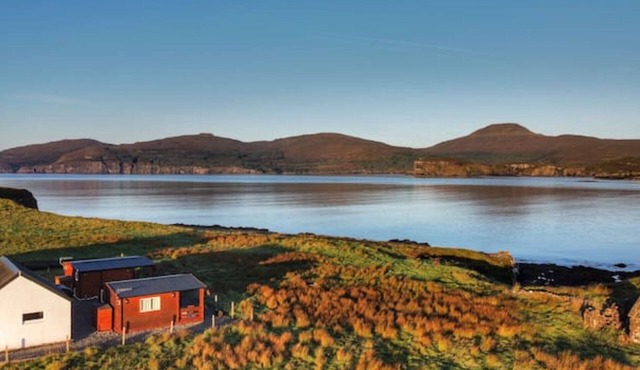 Harlosh Log Cabins, Cabin No 2