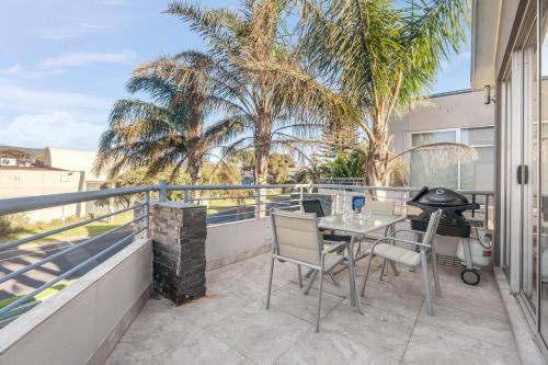 Harmonia - Spacious Retreat for Families by the Sea