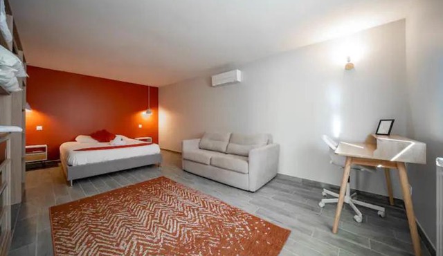 Harmonie Apartments 5 mins from A6 et Chalon sur Saône