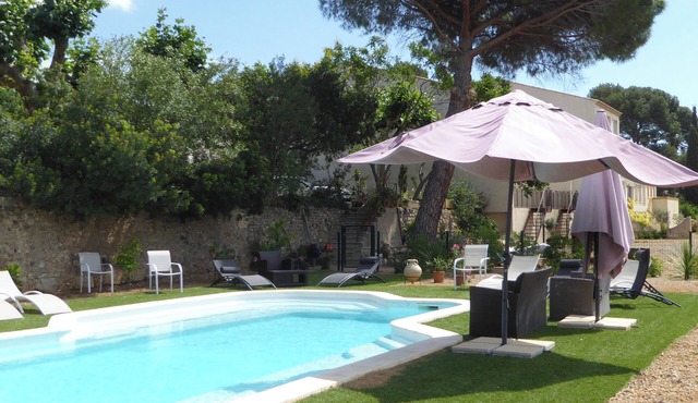 HARMONIE GîteDomaine de l'Herbe Sainte Independent winemaker near Canal du Midi