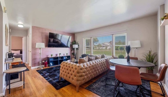 Harmony Haven - 2 Parking Spaces!, Sleeps 4!