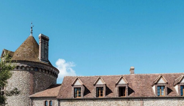 Harmony Homes | Champrond-en-Gâtine – Indoor Pool, Hunting Lodge