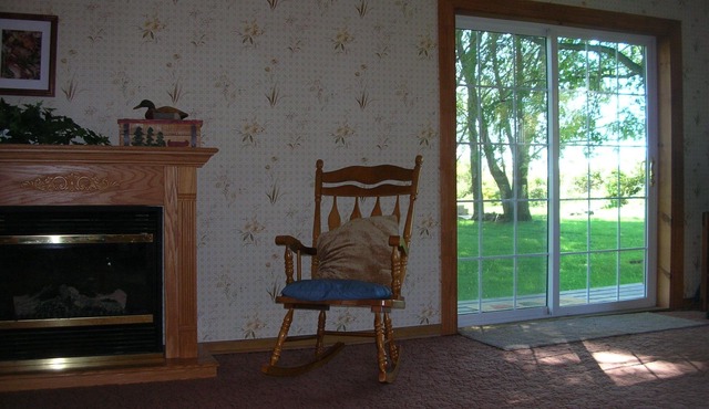 Harmony House on South Bay, Pelee Island