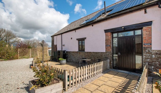 Harmony - One Bedroom House, Sleeps 2