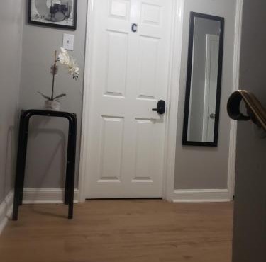 Harmony Room with private bathroom by the Airport