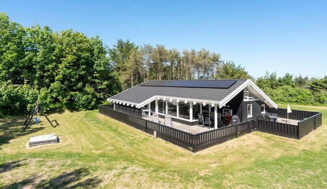 "Harriet" - 800m from the sea by Interhome