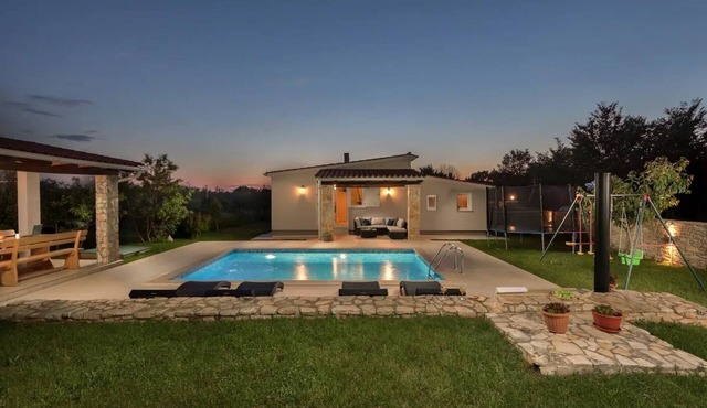 Harriet - Family holiday House with Pool, Playground, Top privacy in quiet area
