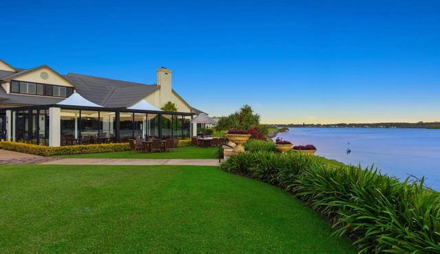 Harrington River Lodge