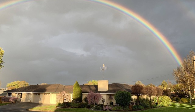 Harris St Hideaway - FOXTEL and free Wifi