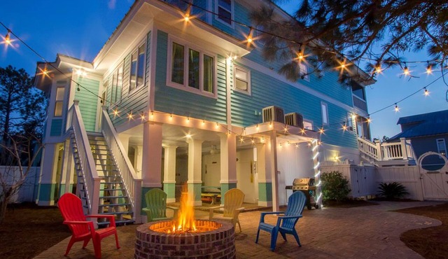 Harrisons Hideaway | Pet Friendly, Hot Tub!