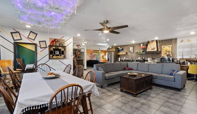 Harry Potter Wizarding Home: 5 Beds & Heated Salt Pool
