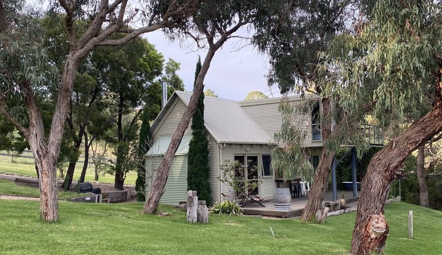 Harry's Cottage Red Hill