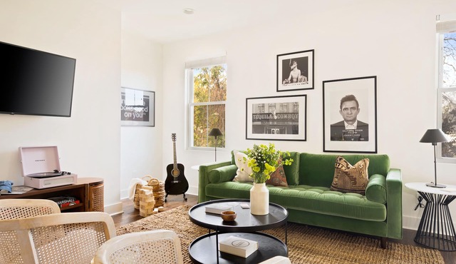 Hart Suite Buyout 4 by AvantStay | Two Town House Buyout in Nashville!