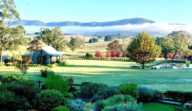 Hartvale Cottage & Gardens. Breathe out. Let go. Be inspired.