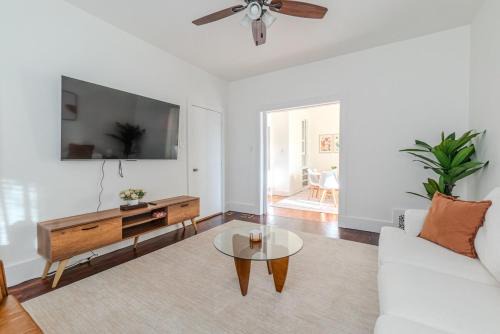 Harvard 3BDR- 5 Min Walk to Davis Sq - Free Parking