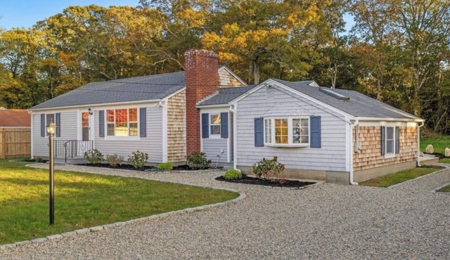 Harwich Port Hideaway: 3-bedroom pet-friendly house with AC for relaxing stays