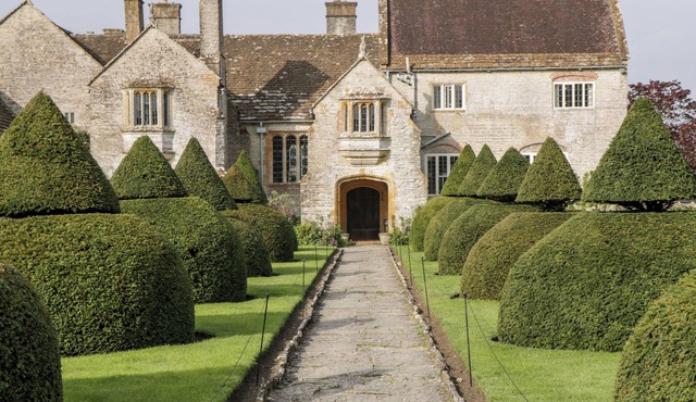 HASELWELL HOUSE, pet friendly, character holiday cottage in Ilminster