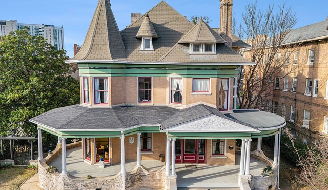 Hassinger Daniels Guest House