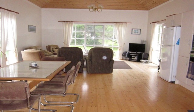 Hastings Cottage by the Bay in Rhyll