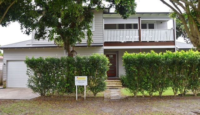 Hat Head Holiday House