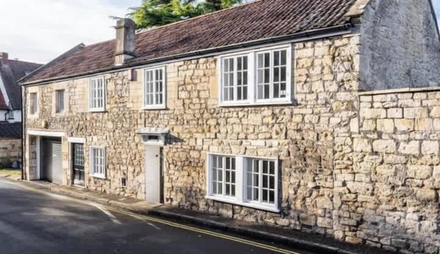 Hatfield Cottage, Bath - period, 3-bed cottage