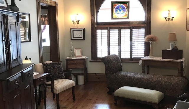Hathaways Cottage. A Stratford Bed & Breakfast